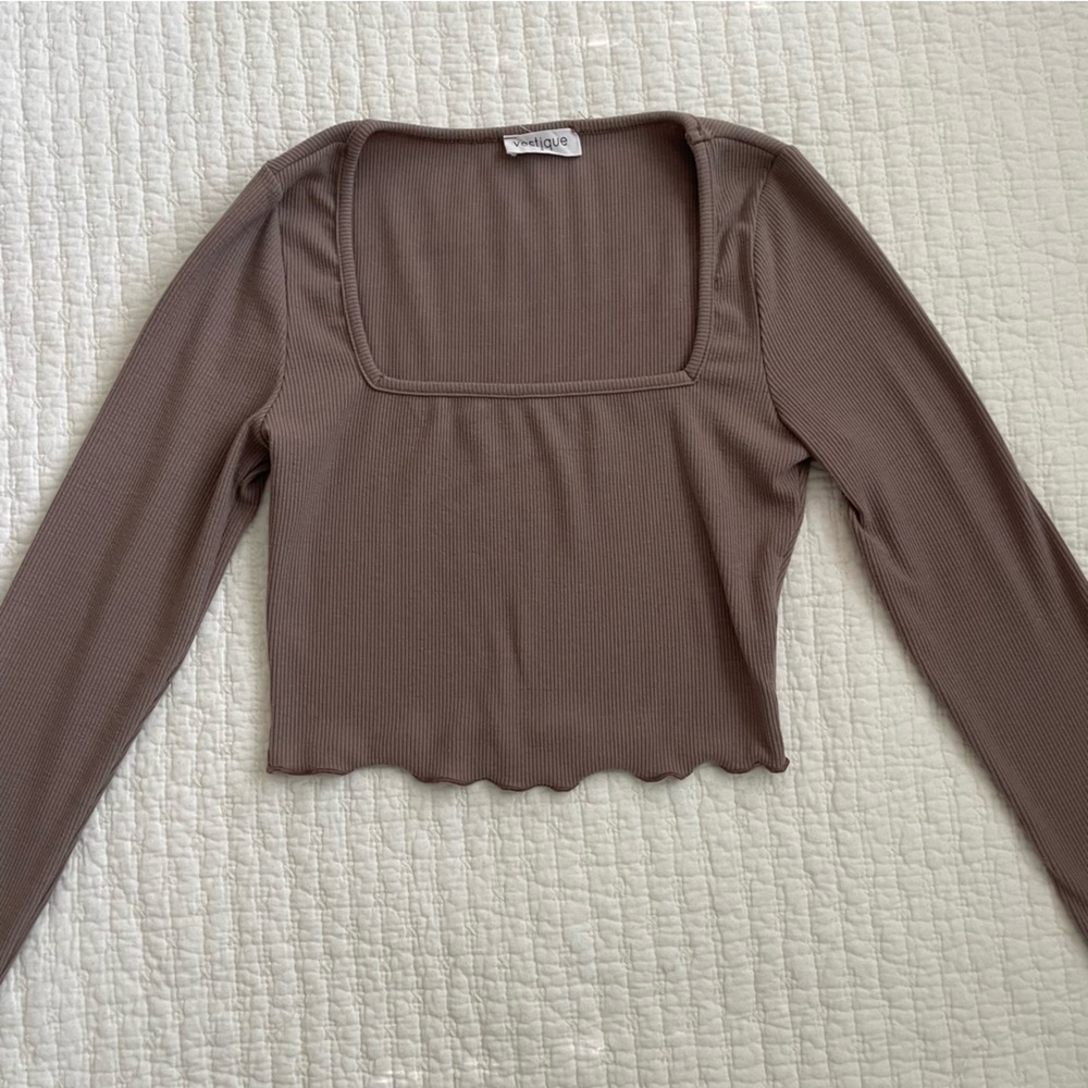 Vestique Taupe Ribbed Long Sleeve Top